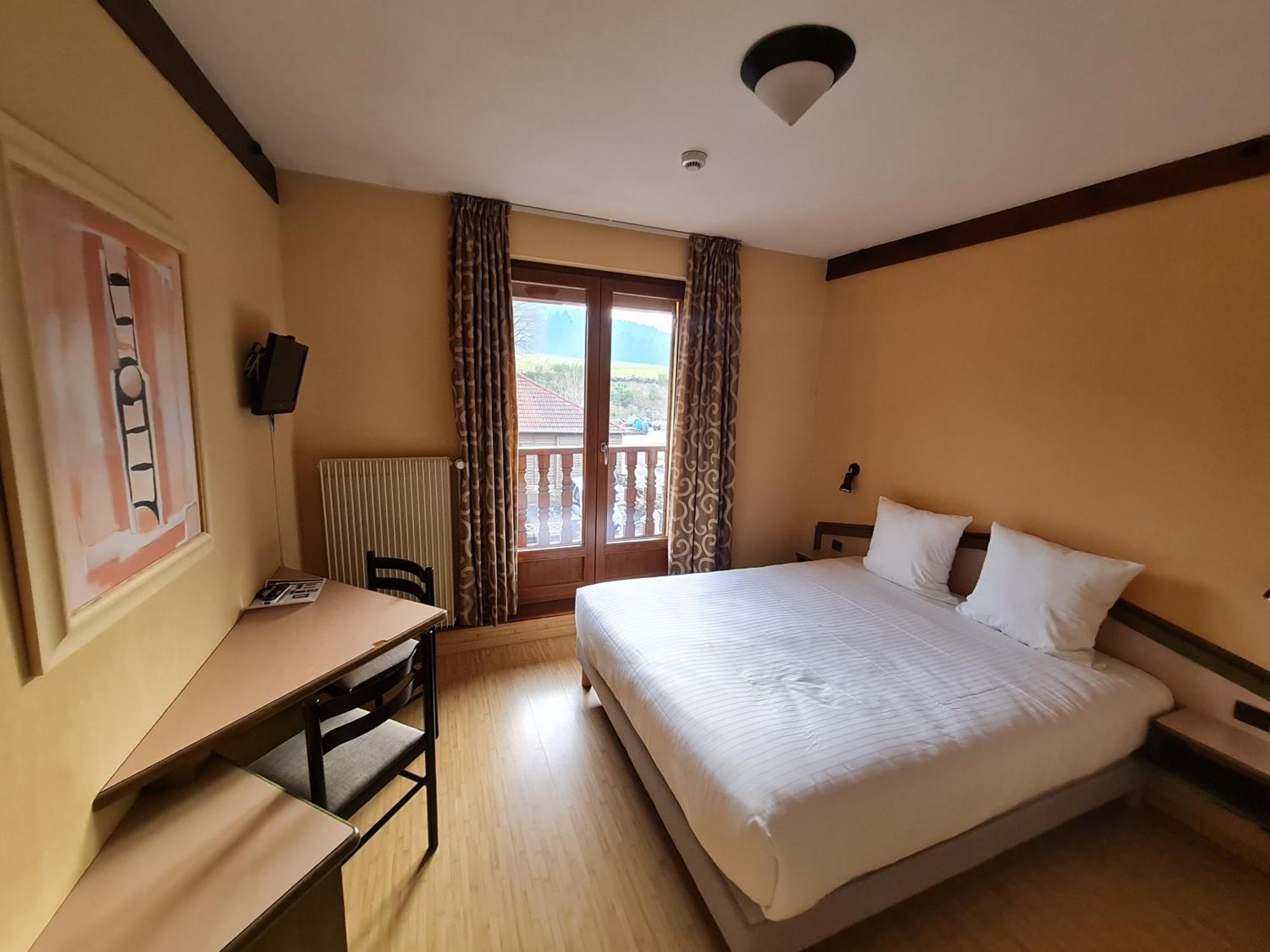 Restaurant A L'Aigle Hotel Wimmenau Ngoại thất bức ảnh
