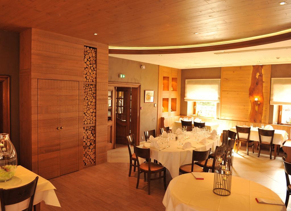Restaurant A L'Aigle Hotel Wimmenau Ngoại thất bức ảnh