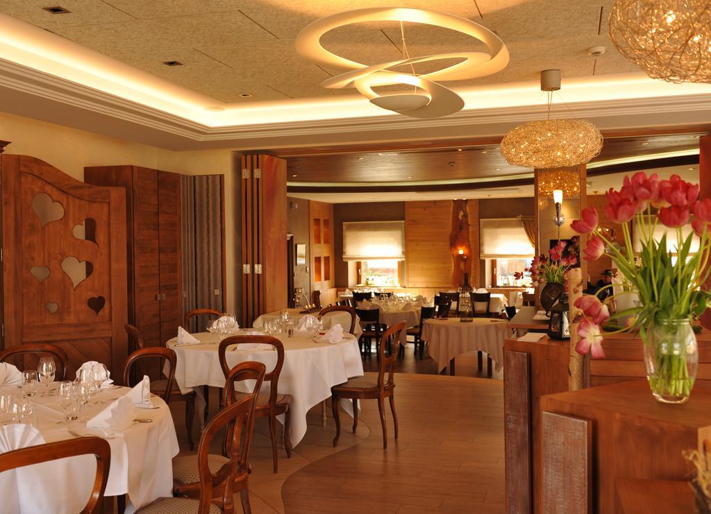 Restaurant A L'Aigle Hotel Wimmenau Ngoại thất bức ảnh